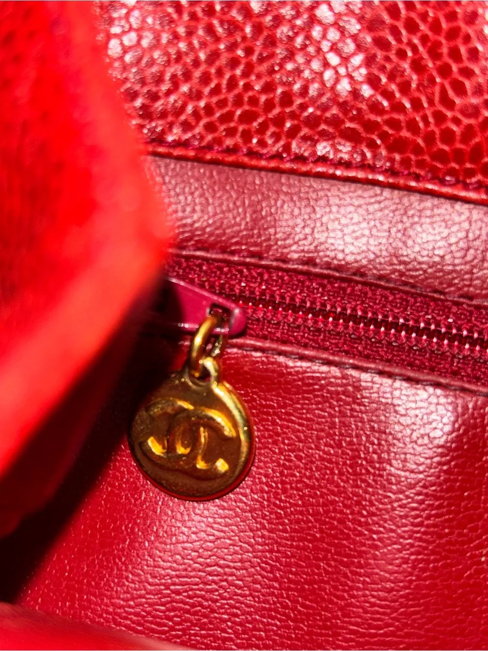 CHANEL Vintage Red Caviar Leather CC Logo Shoulder Bag Tote Gold HW